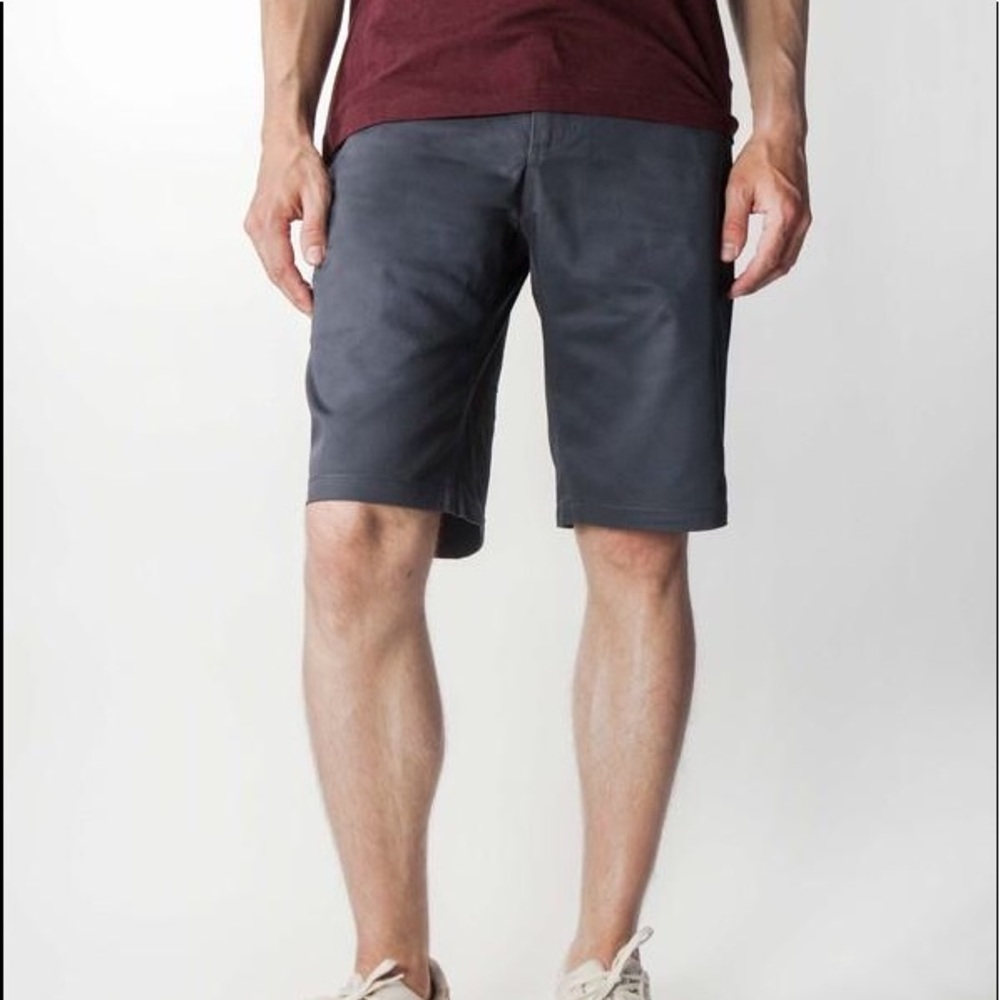 NEW Men's Chino Shorts Charcoal Gray Mens Size 30 Golf Preppy Classic Timeless